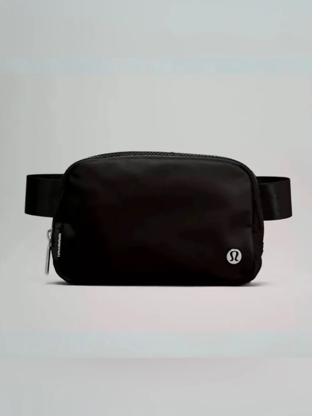 Lululemon Everywhere Belt Bag 1L 🖤 - Picture 1 of 7